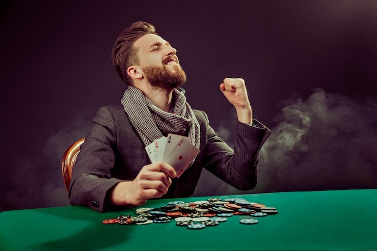 Live Bandar Poker dealer at eu9 slot studio
